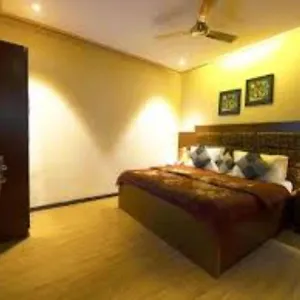 https://hotel-red-blu.hotelsdelhi.org
