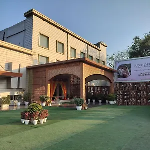 https://luxe-opera-nh8-7km-from-igi-delhi-airport.top-gurgaonhotels.com