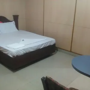 Hotel Priya